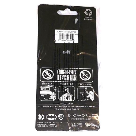 New WB Bioworld DC Comics Collectible Batman Keychain Touch Free - Picture 3 of 3
